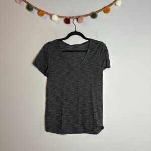 🔆 Lululemon marled heathered v-neck tee